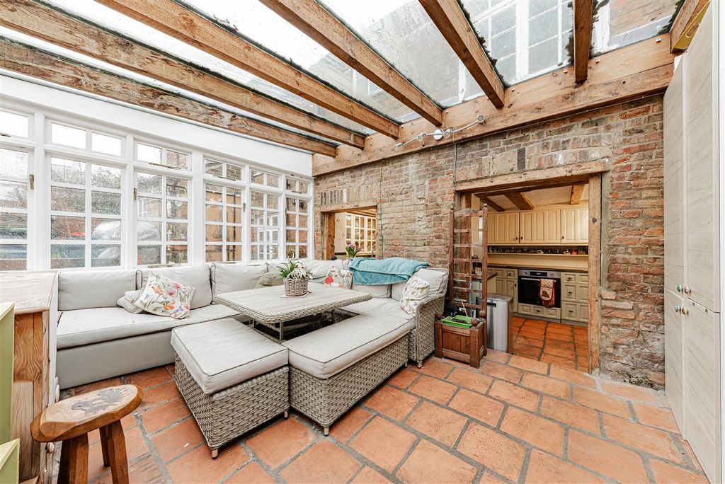 Property photo 2 of 36 L J Imaging-23.Jpg