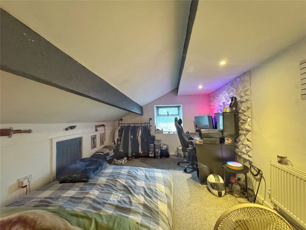 Property photo 2 of 10 Picture No. 05