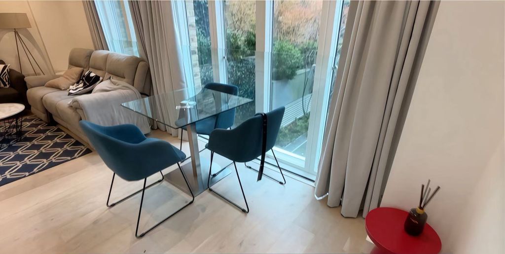 Property photo 1 of 5