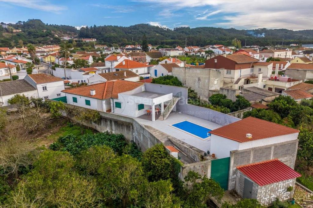 Property photo 2 of 36