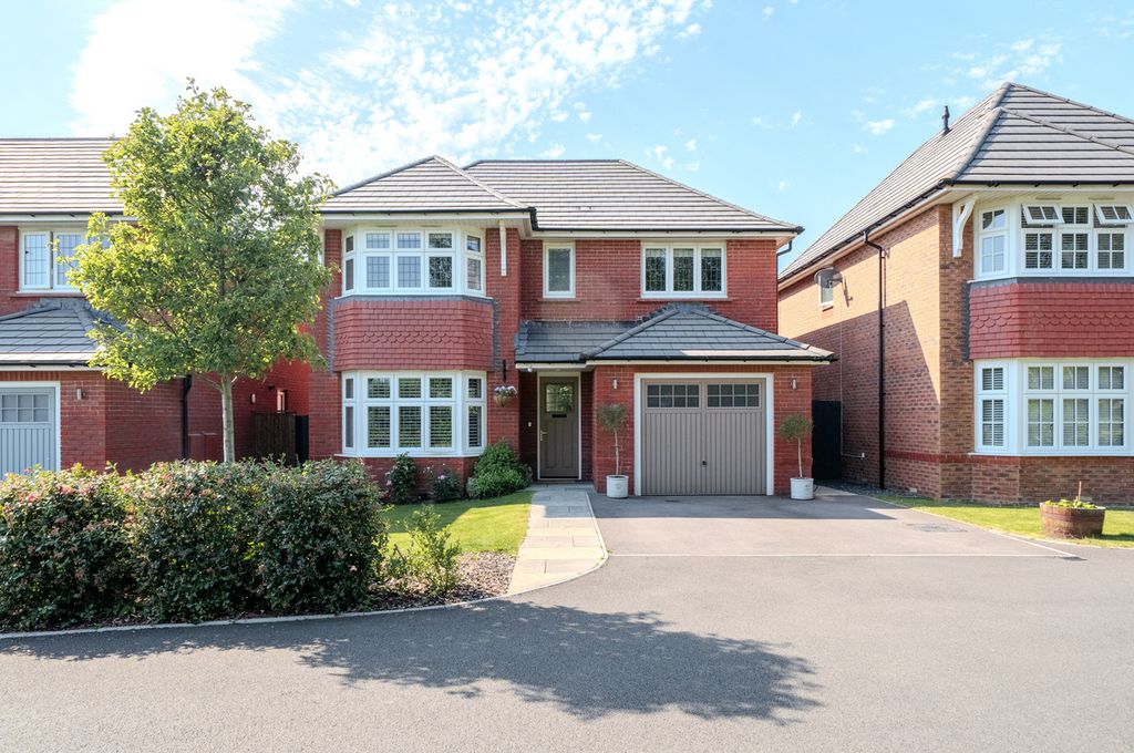 Property photo 1 of 39
