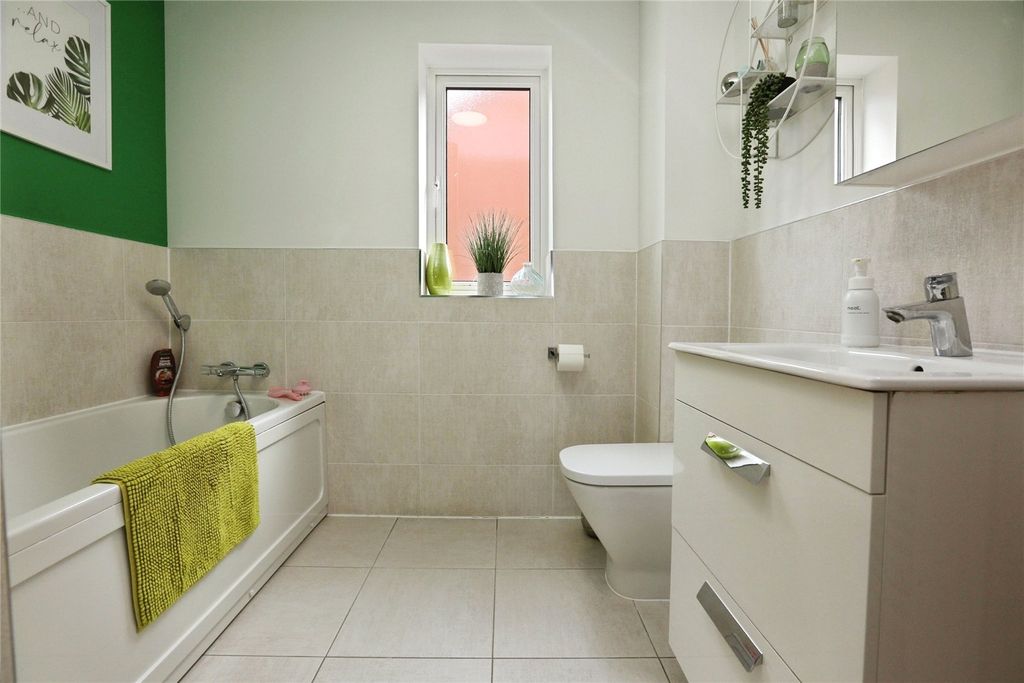 Additional image 23 of 4 bed detached house for saleSword Drive, Fareham, Hampshire PO14