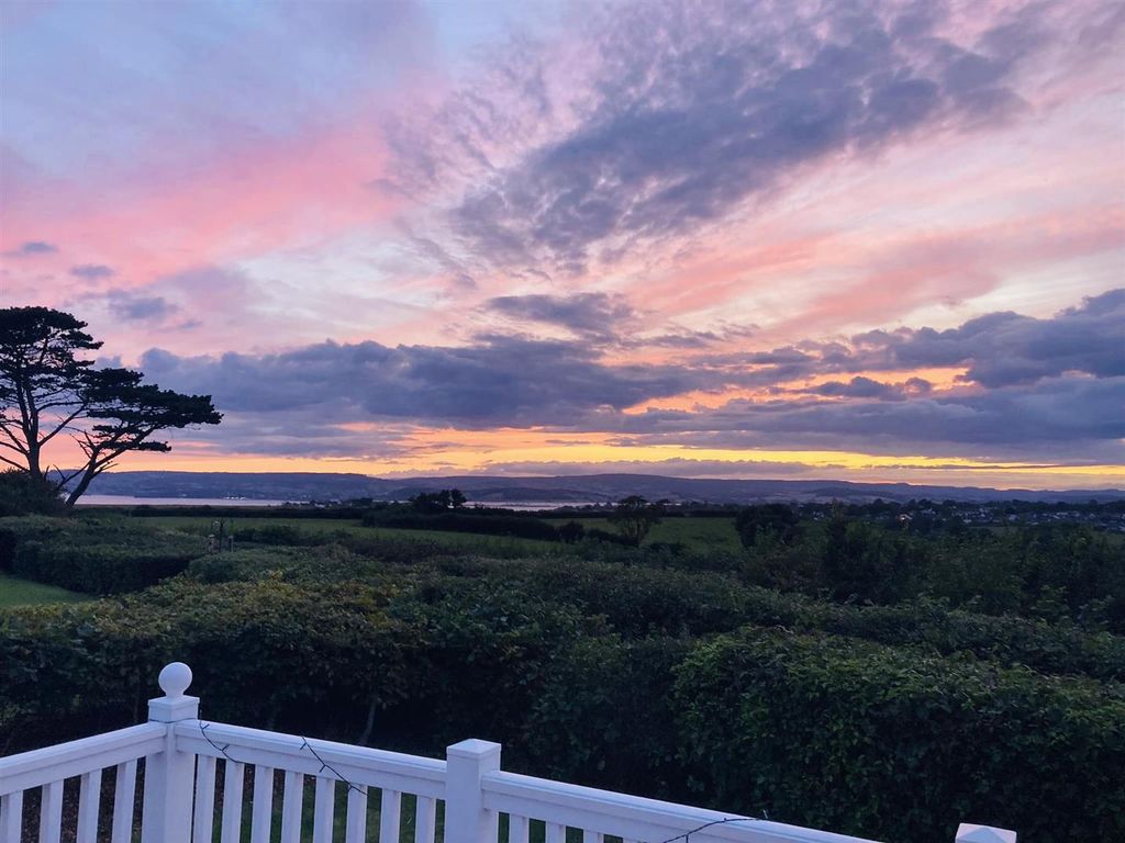 Property photo 3 of 38 Stunning Sunsets And Views