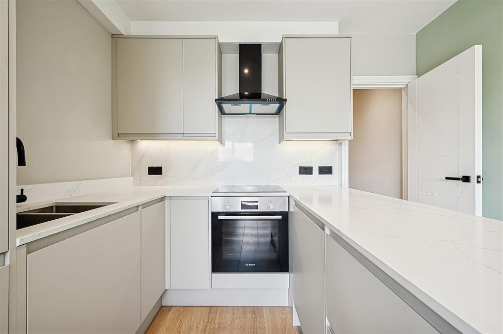 Property photo 3 of 10 Kitchen.Jpg