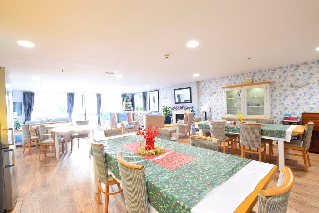 Property photo 3 of 16 Picture No. 26