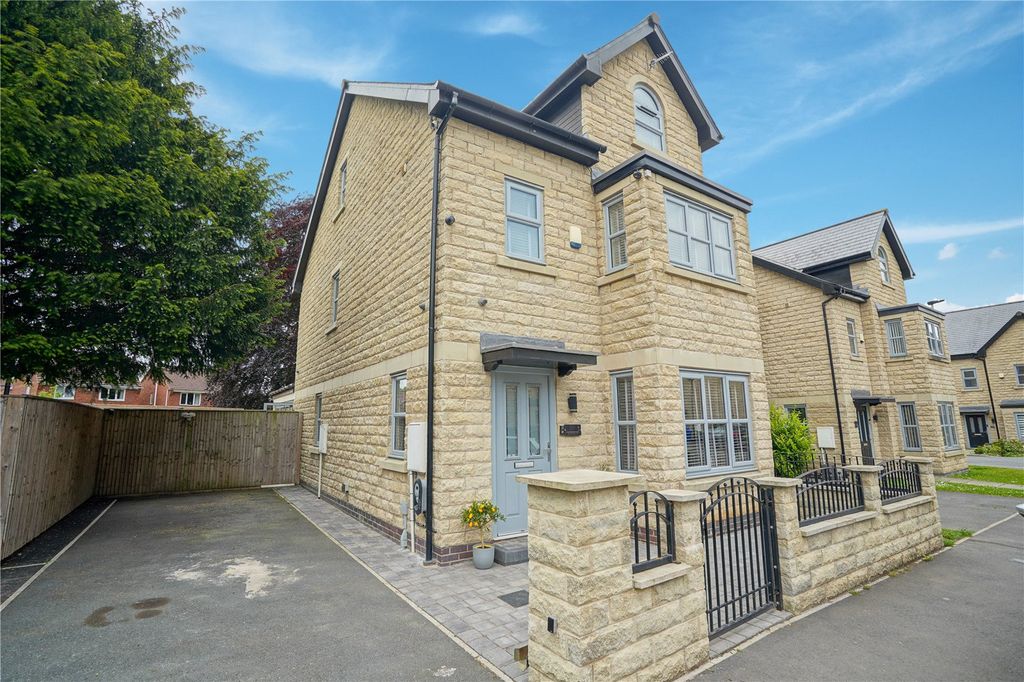 Property photo 1 of 27 Picture No. 24