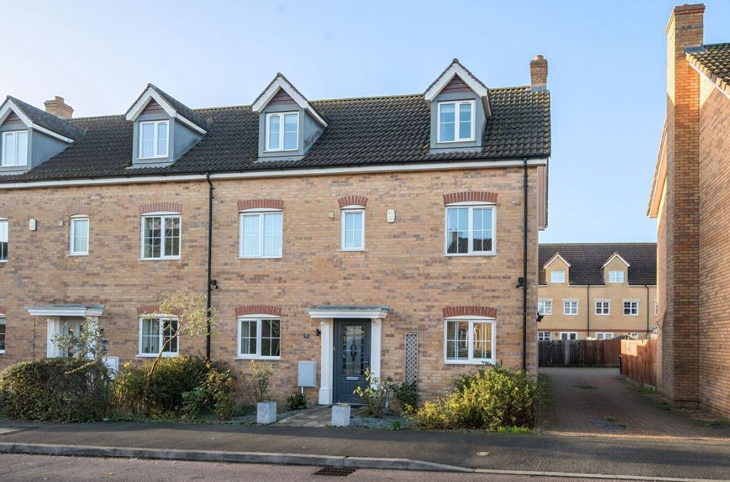 Property photo 1 of 25