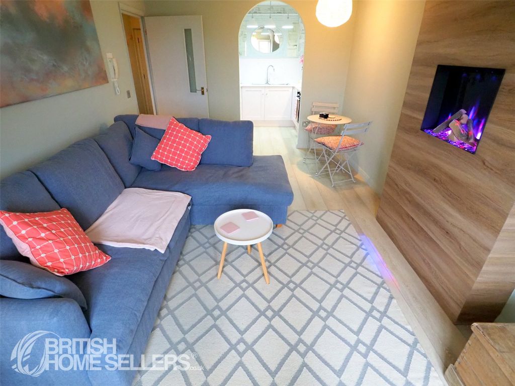 Property photo 1 of 19 Picture No. 24