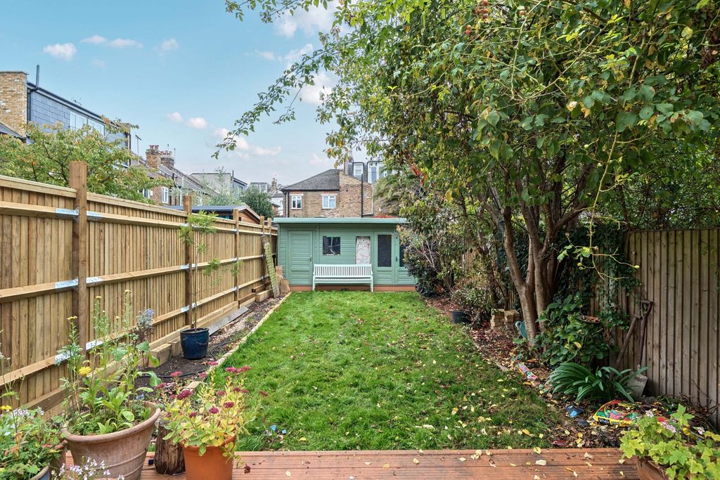 Property photo 3 of 15 Picture No. 13