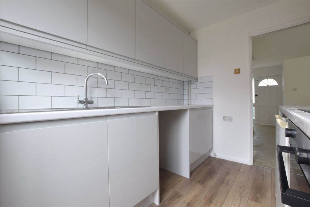 Property photo 2 of 13 Kitchen
