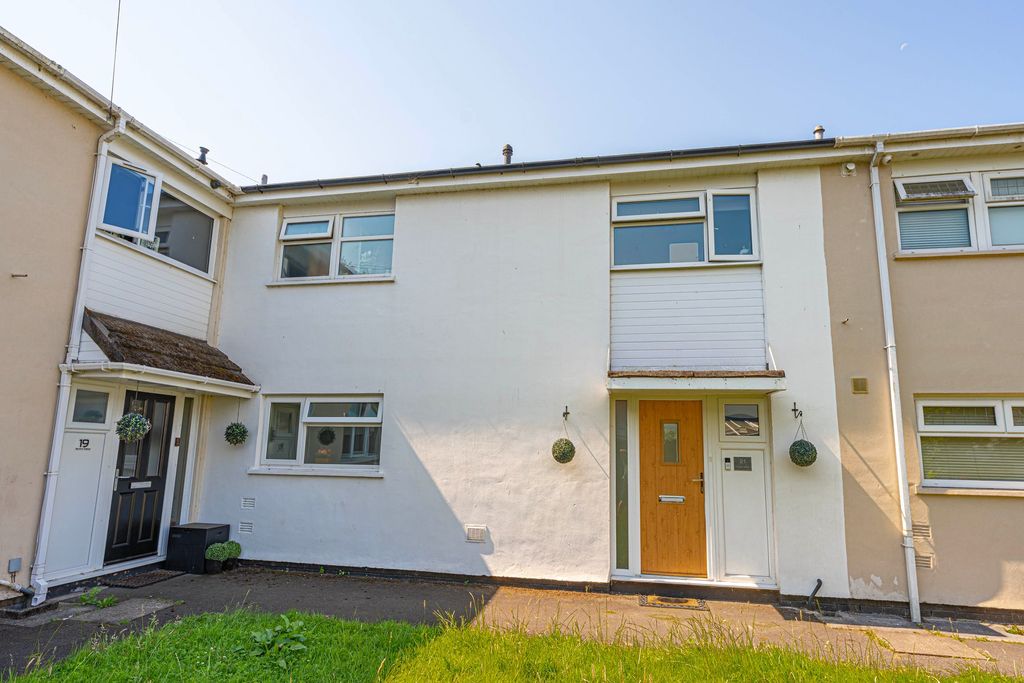 Property photo 1 of 33