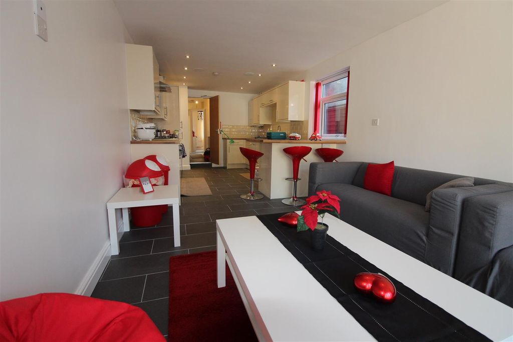 Property photo 2 of 17 Img_1600.Jpg