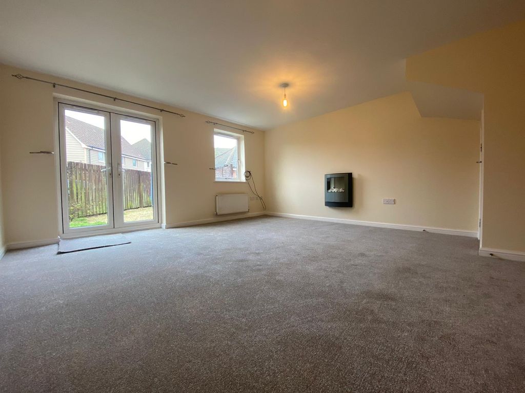 Property photo 3 of 7 Image