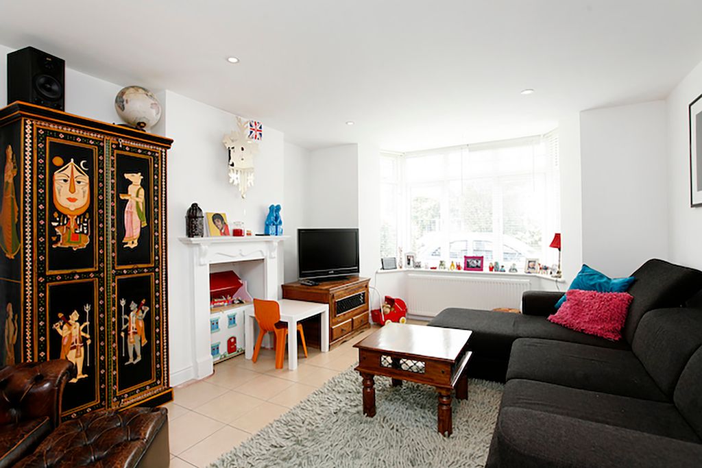 Property photo 2 of 9