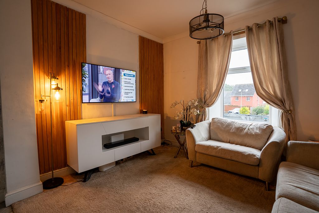 Property photo 3 of 26