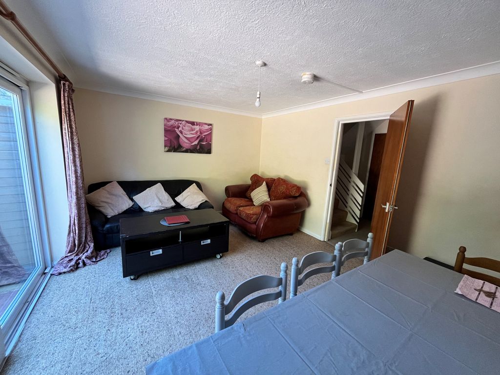 Property photo 2 of 17 Gallery