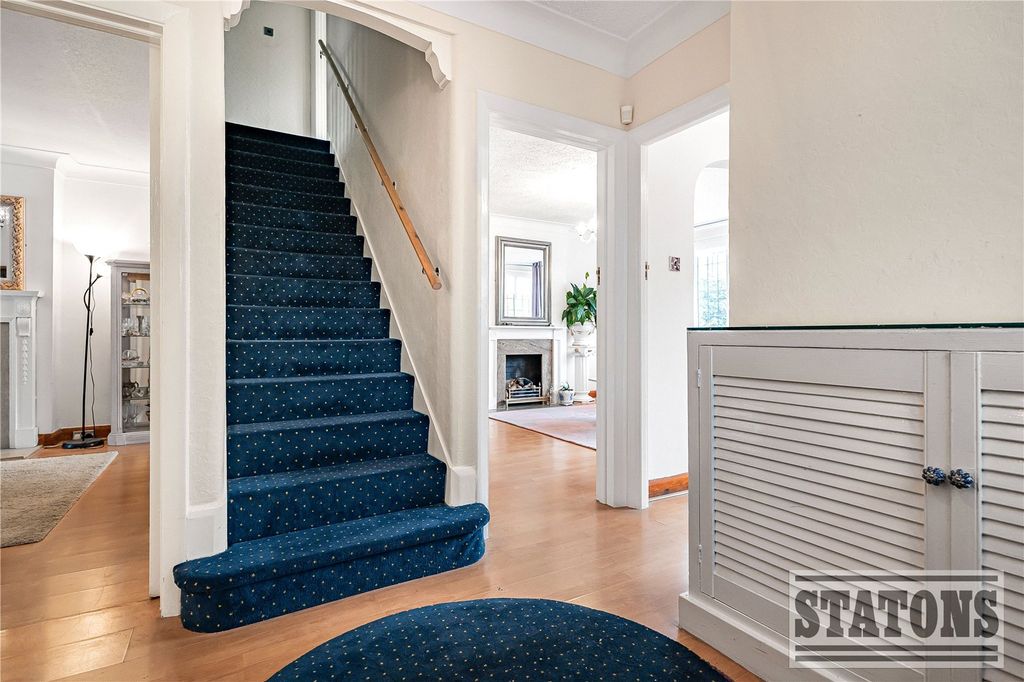 Property photo 3 of 24 Picture No. 19