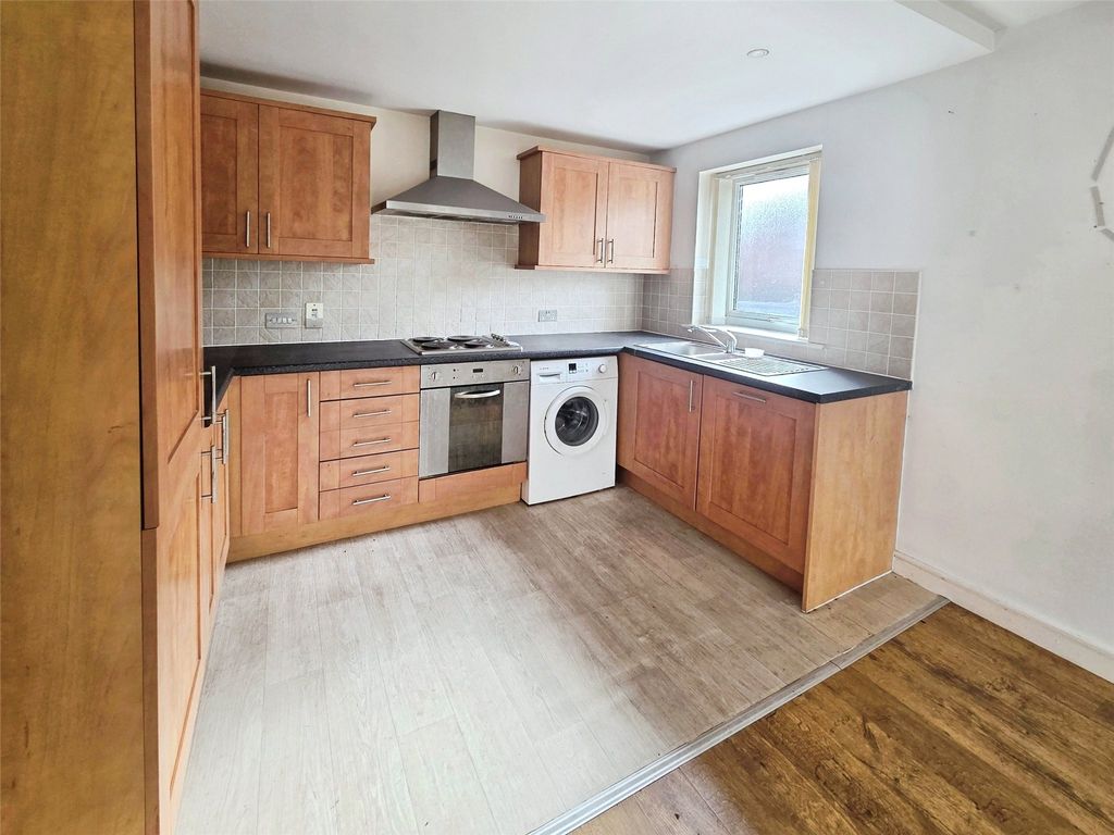 Property photo 2 of 10 Picture No. 38