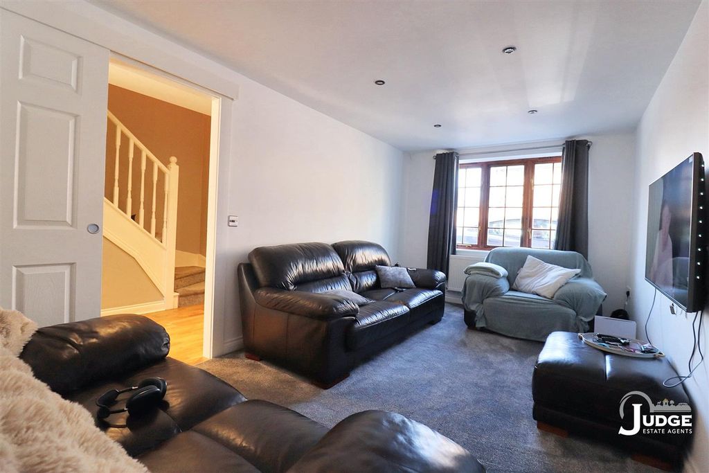 Property photo 3 of 36 Img_3999.Jpg