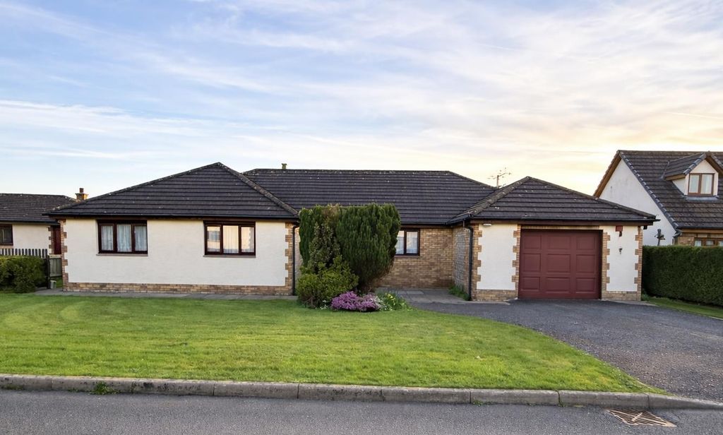 Property photo 1 of 28 917E9A56-2720-4883-B2Ca-D56043F9E734.Jpeg