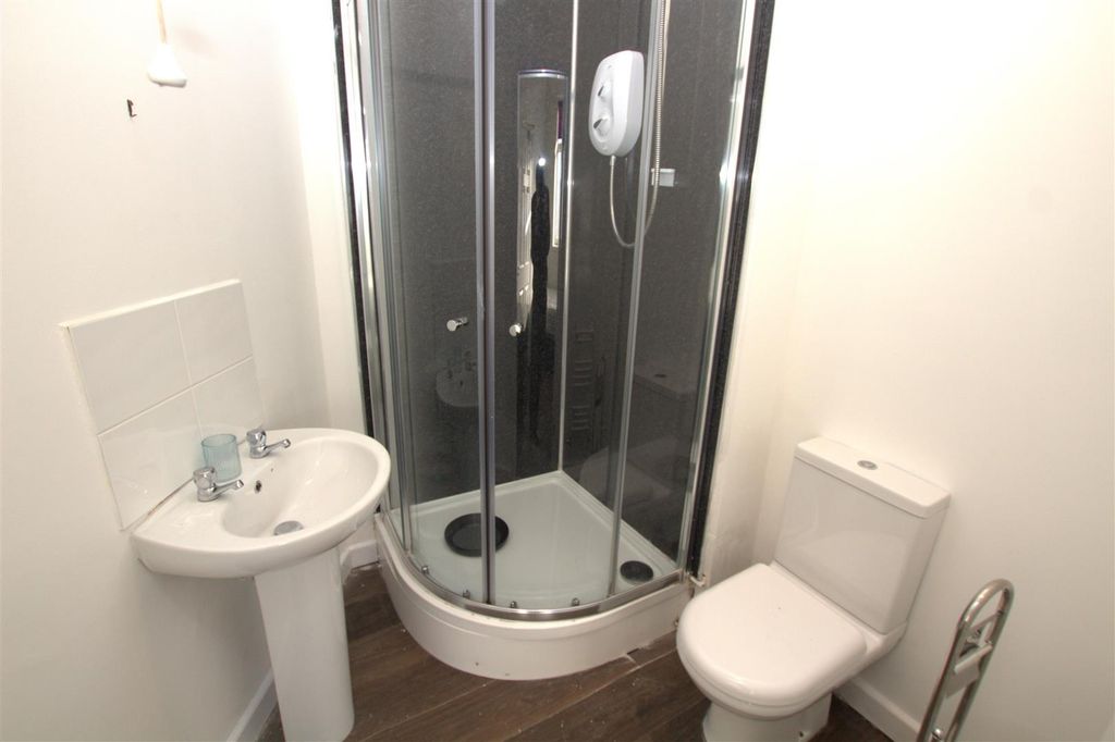 Property photo 2 of 3 Ensuite.Jpg