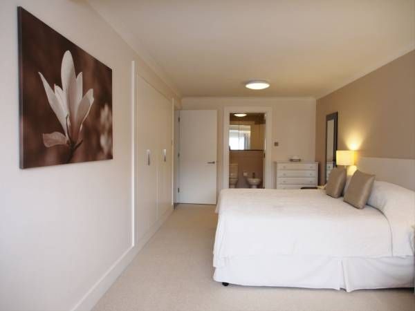Property photo 3 of 6 Bedroom