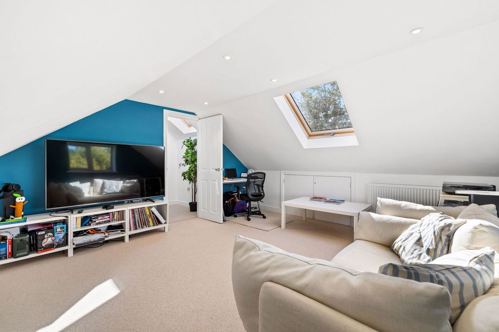 Additional image 18 of 5 bed detached house for saleSaxbys Lane, Lingfield RH7