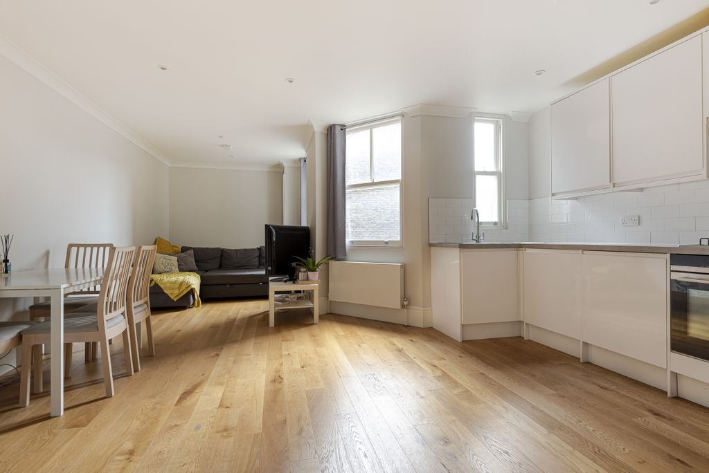 Property photo 1 of 7 571233 (1)