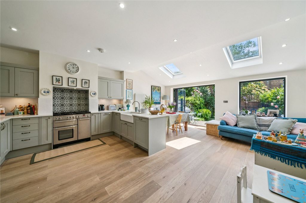 Property photo 1 of 11 Picture No. 26