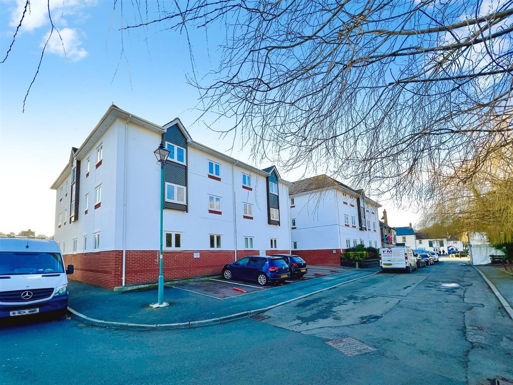 Property photo 1 of 9 Riverside Mill