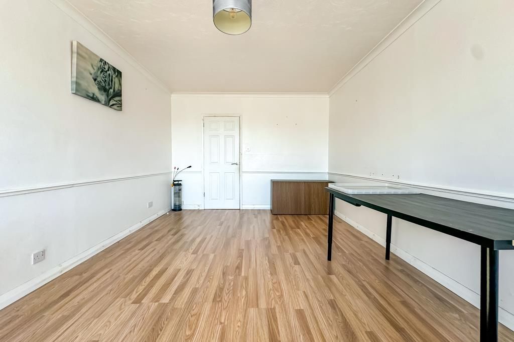 Property photo 3 of 10 Lounge/Diner