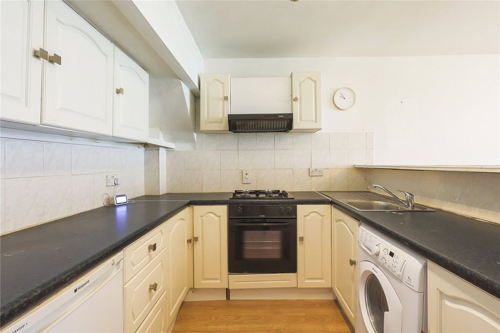 Property photo 2 of 6 Picture No. 26