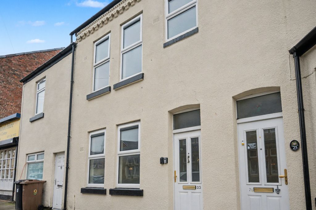 Property photo 1 of 17 23 Warrenhouse Road, Brighton-Le-Sand, Liverpool L22 6Qn