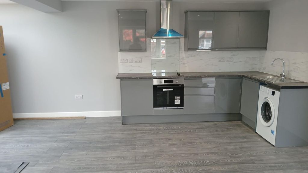 Property photo 1 of 7 8.Jpg