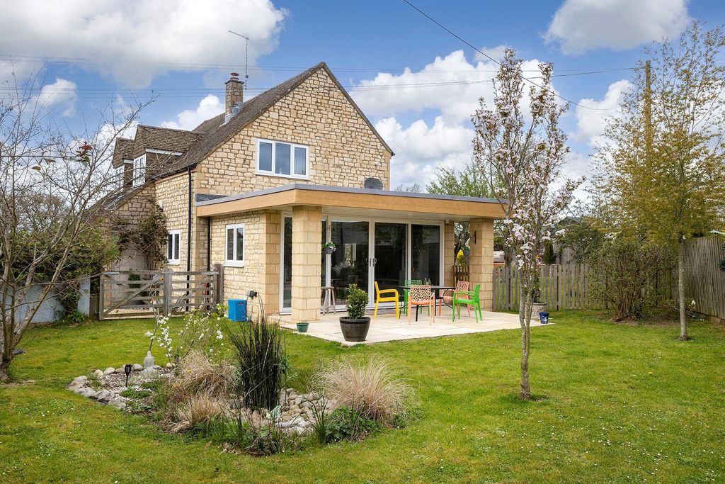 Property photo 1 of 32 Image