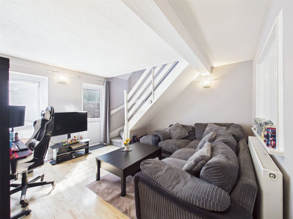 Property photo 3 of 10 Picture No. 04