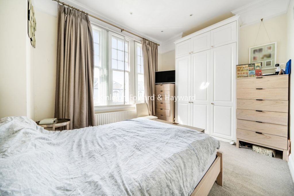 Property photo 3 of 14 223A0F68-3c4E-497c-8
