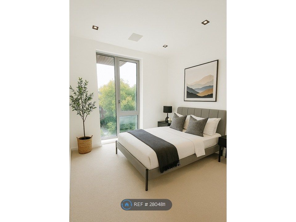 Property photo 3 of 13 Master Bedroom