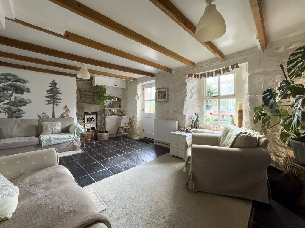 Property photo 2 of 19 Picture No. 16