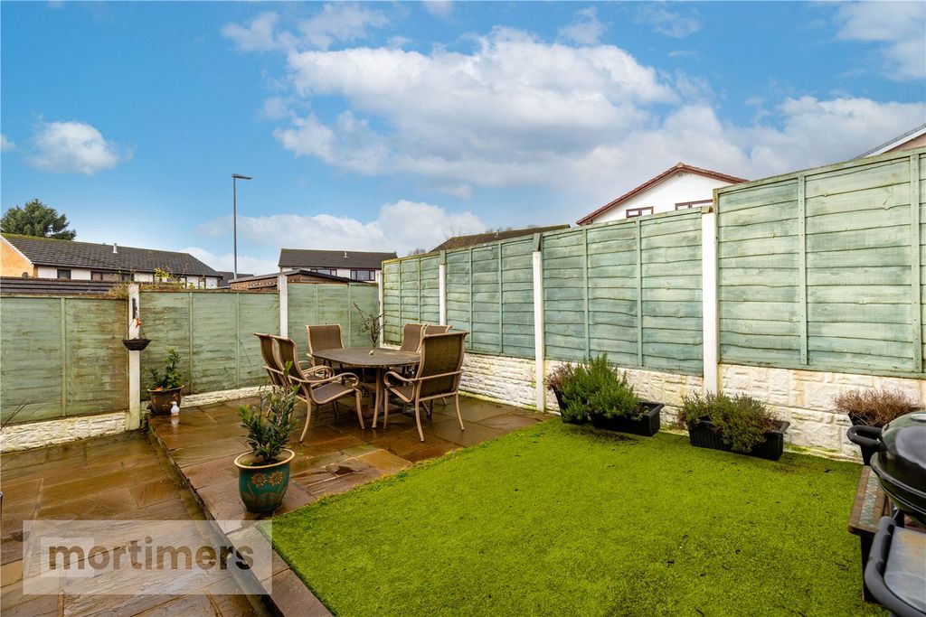 Property photo 3 of 29 Garden