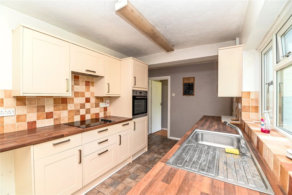 Property photo 3 of 15 Picture No. 06