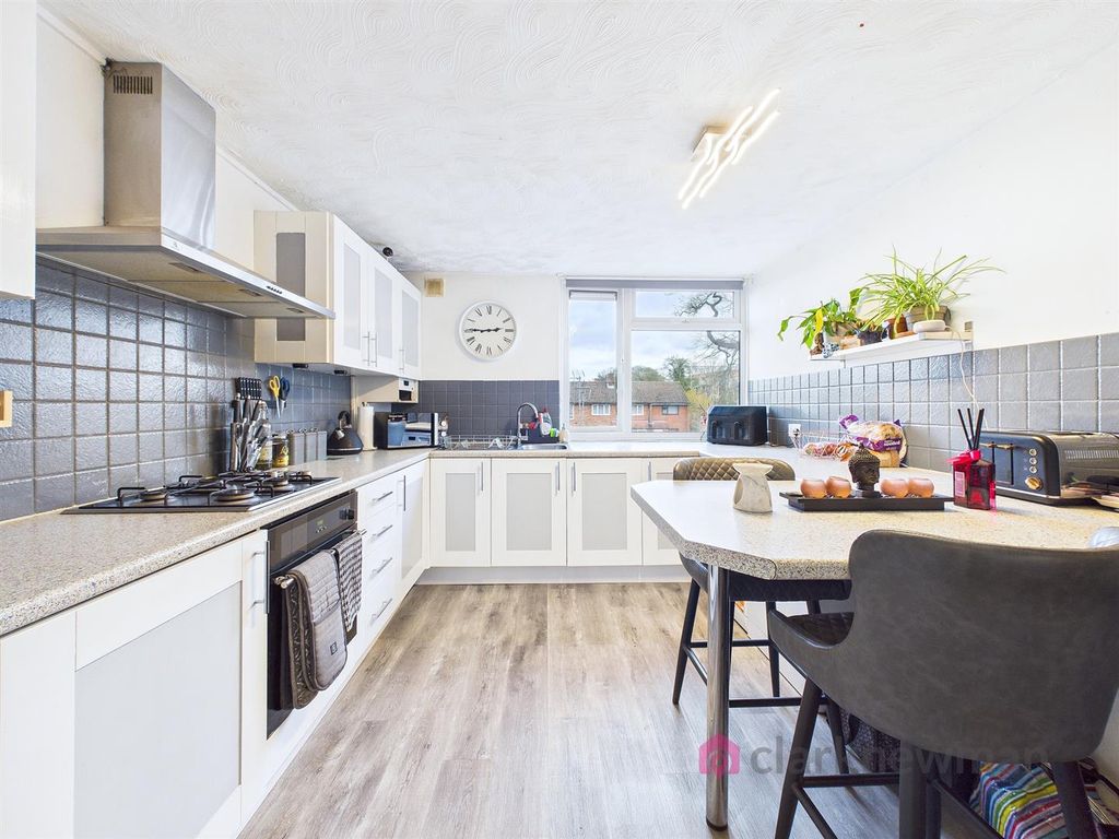 Property photo 1 of 15 Kitchen