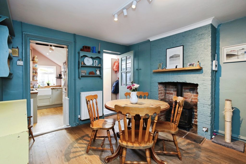 Property photo 3 of 15 Pbox-Img.Jpg