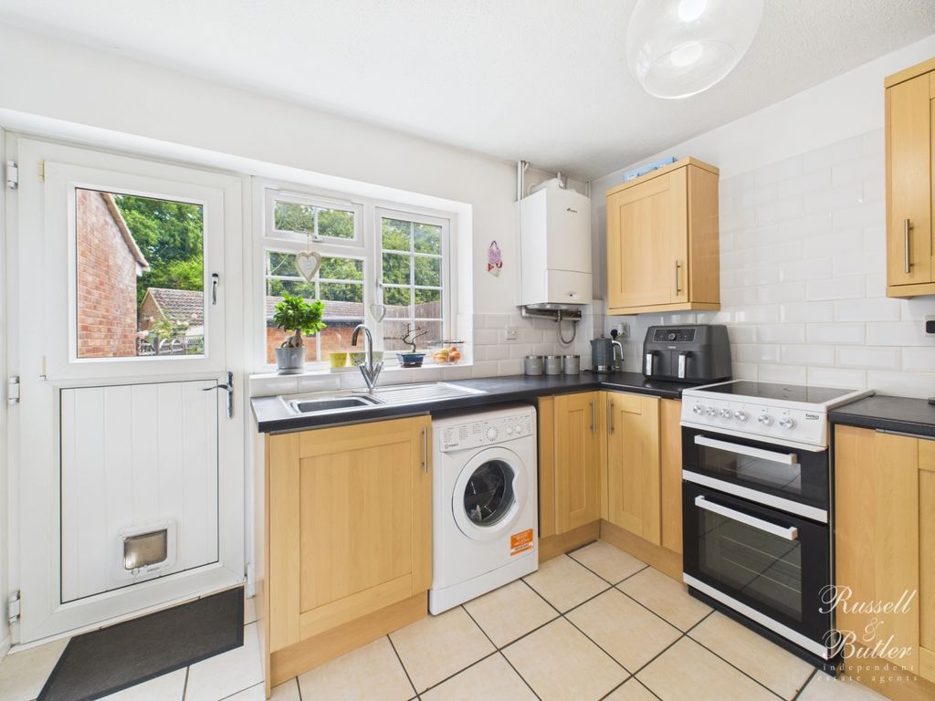 Property photo 3 of 13 Cam02127G0-Pr0311-Still019