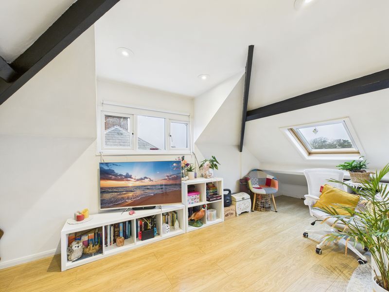 Property photo 3 of 7 Living Room