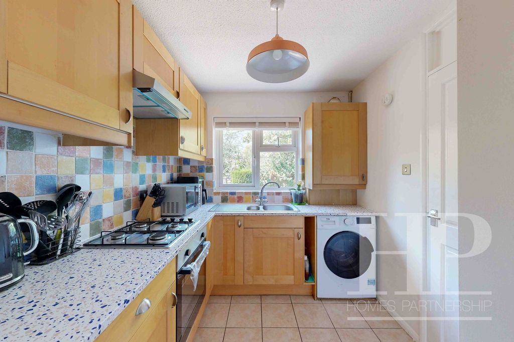 Property photo 2 of 11