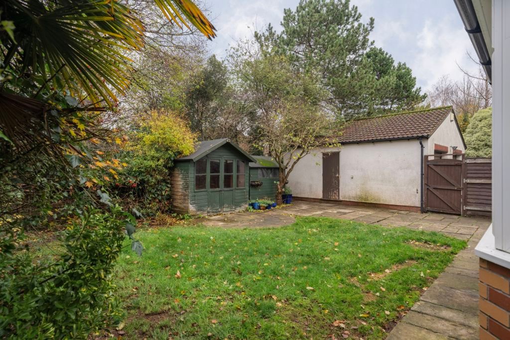 Property photo 2 of 16 Garden