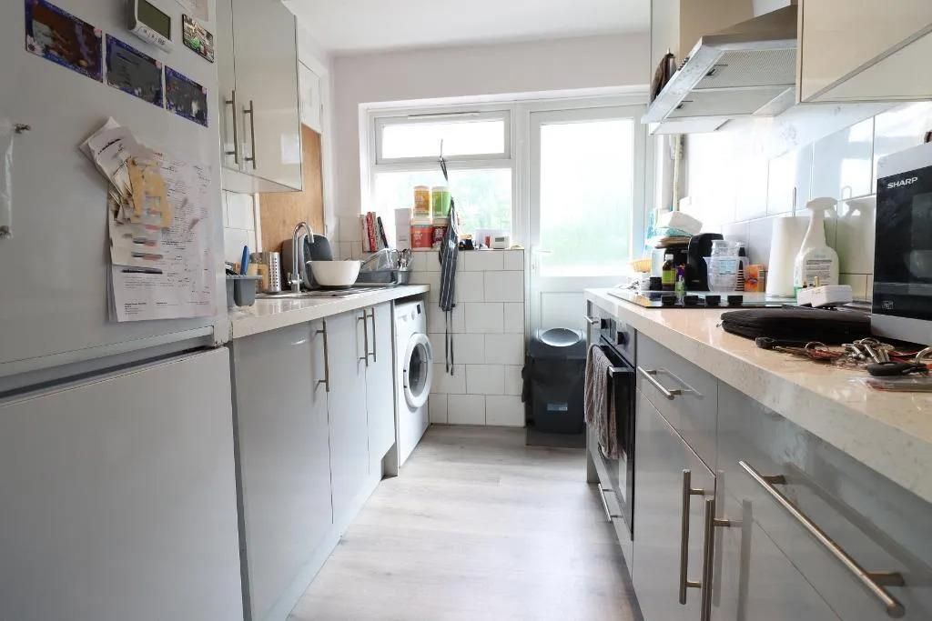 Property photo 3 of 6 Kitchen.Jpg