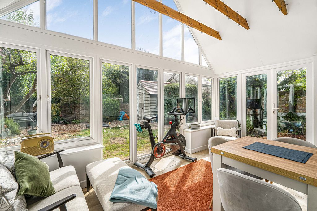 Property photo 2 of 38