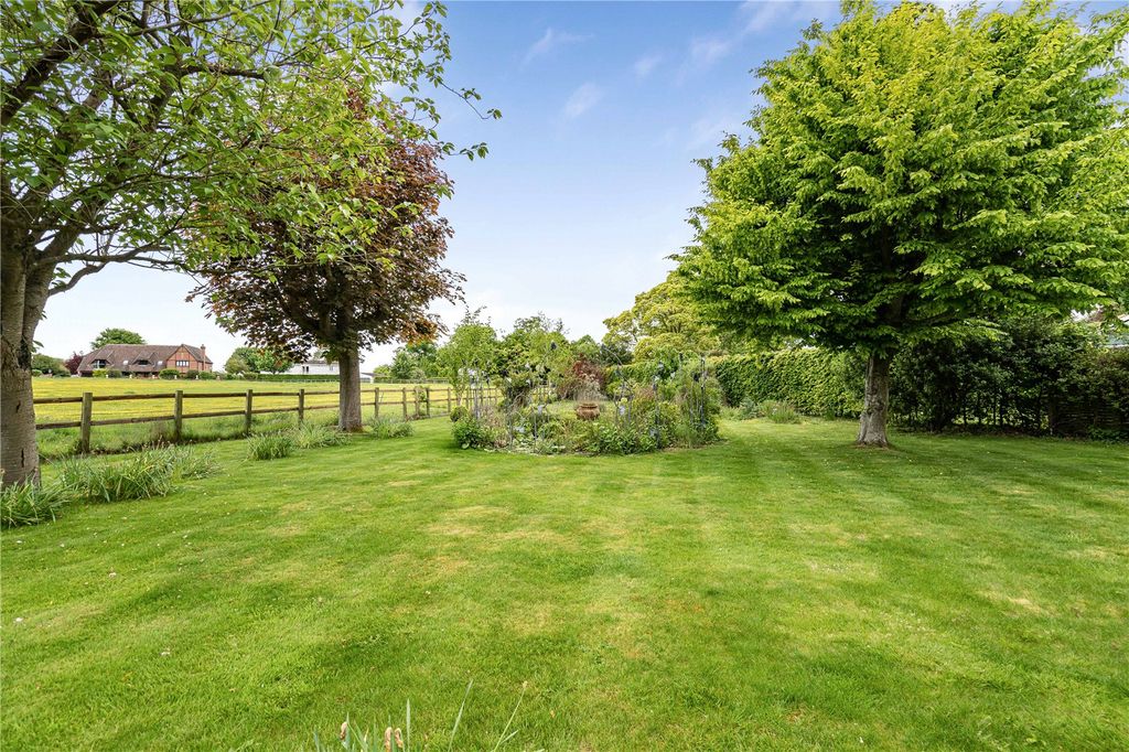 Property photo 3 of 33 Picture No. 03